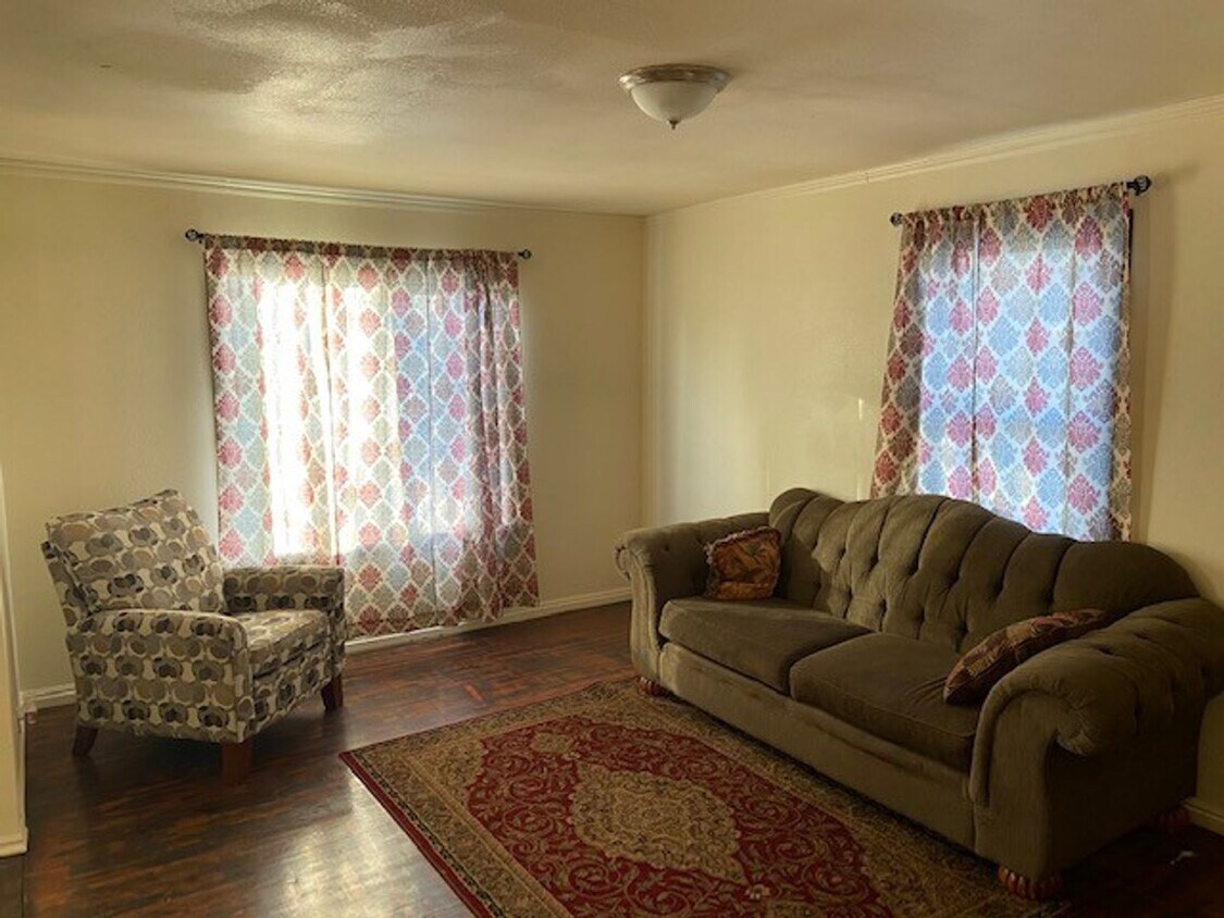 Foto del edificio - 772 Elm St.