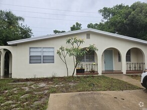 Building Photo - 614 Dogwood Ct