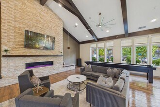 Building Photo - Ascend at Woodbury