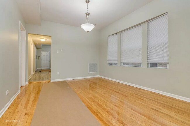 Building Photo - 6333 S Campbell Ave