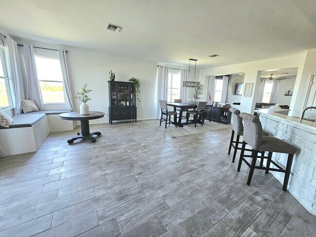 Foto del edificio - 2415 NW 6th St