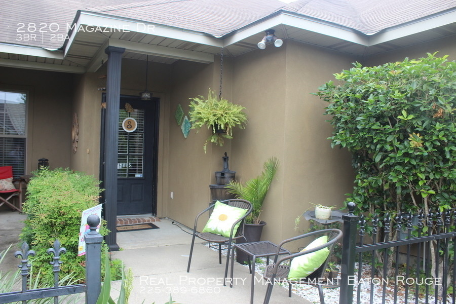 Primary Photo - Beautiful Townhouse on Quiet Street