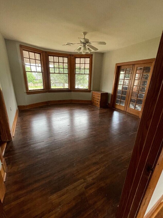 1221 Valmont St Unit 2, New Orleans, LA 70115 Apartments in New