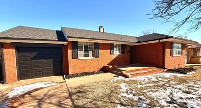 Building Photo - 3025 NW 69th St