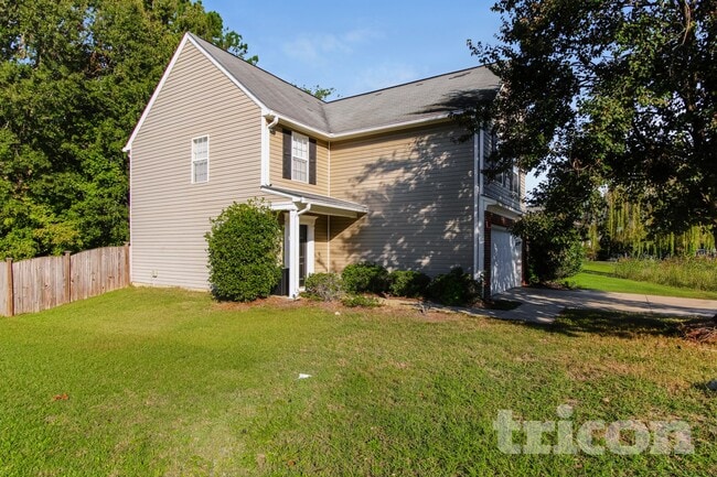 Building Photo - 428 Robins Egg Dr