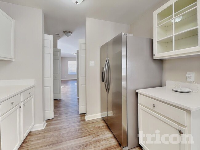 Foto del edificio - 1210 Willow Bridge Ct