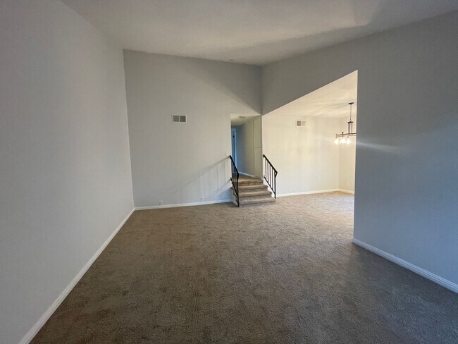Building Photo - Welcome home! A spacious and fully remodel...