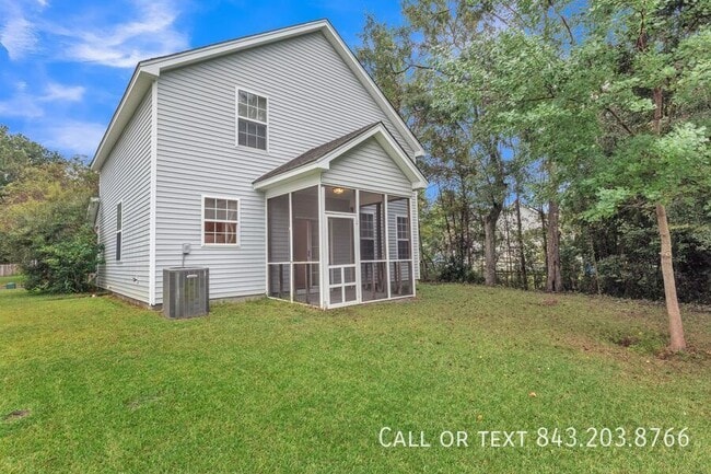 Building Photo - 8811 Tigershark Ave