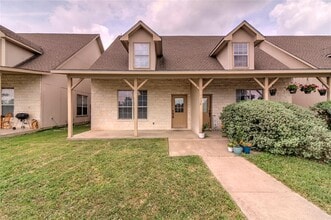 Building Photo - 126 Sandstone Dr