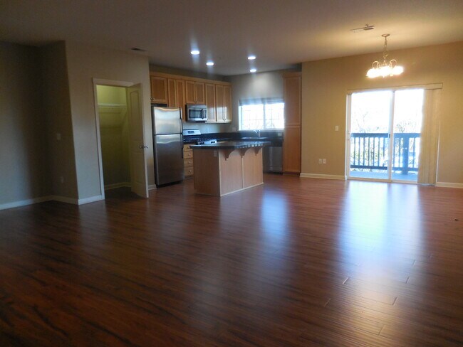 Foto del edificio - 1050 SW 170th Ave
