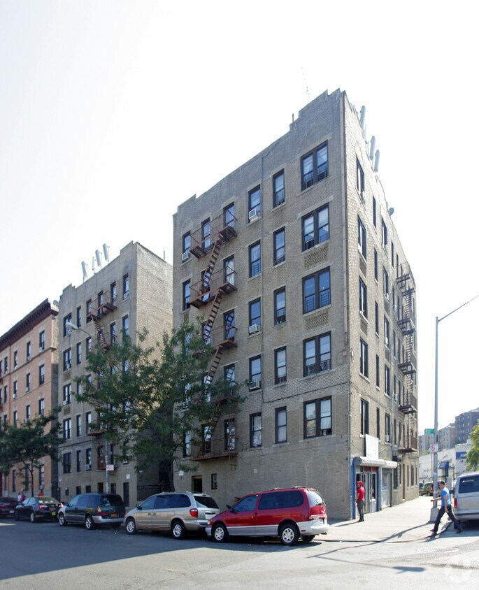 Primary Photo - 8-10 W 169th St