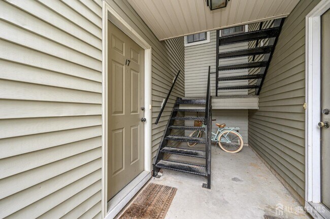 Foto del edificio - 17 Chelmsford Ct