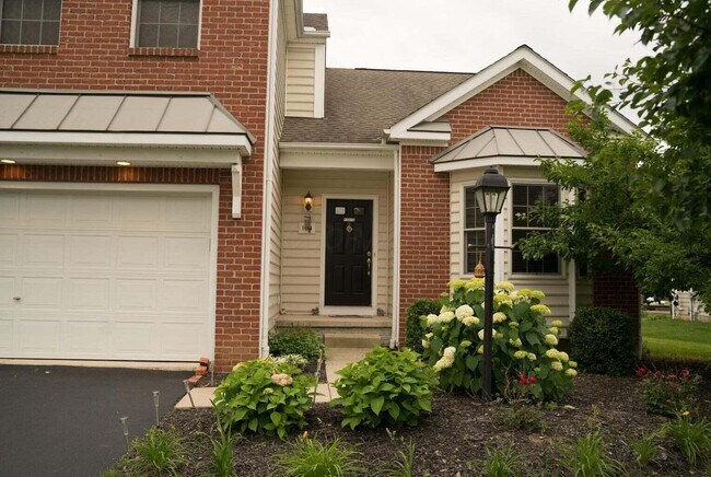 Foto del edificio - 1664 Boxwood Dr