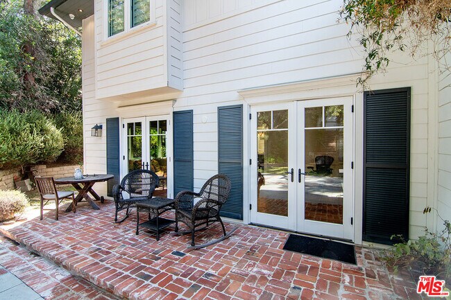 Foto del edificio - 9530 Moonridge Terrace Pl