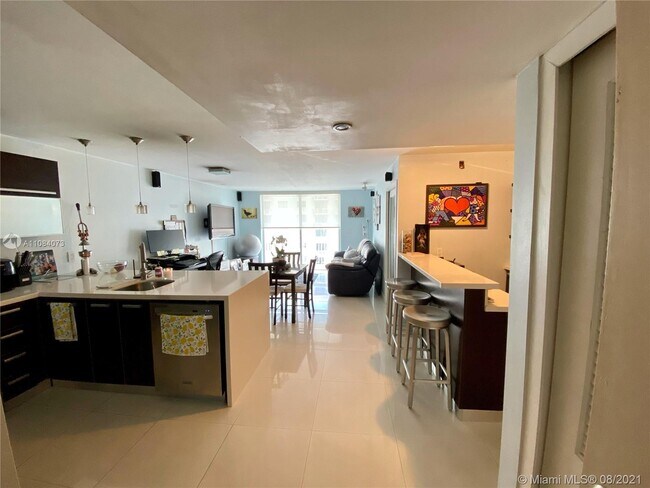 Foto del edificio - 401 Ocean Dr