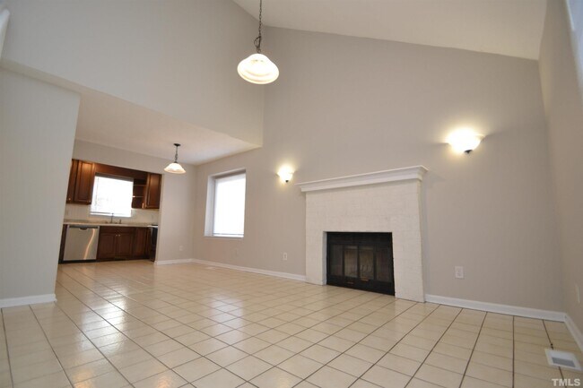 6717 Glendower Rd - 4