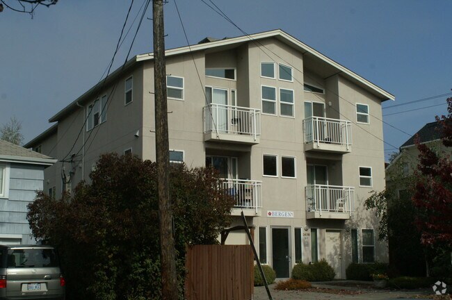Otro - Bergen Apts