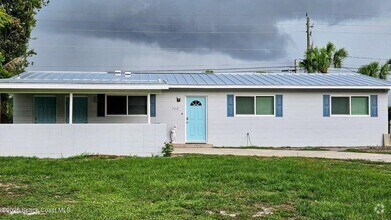 Building Photo - 702 Lund Cir