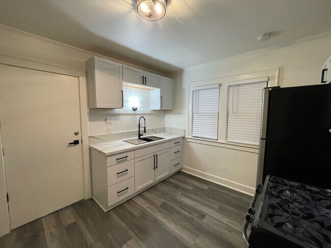 Foto del edificio - 3158 N 39th St