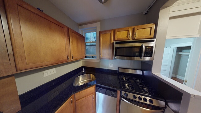 Photo - 65 Burbank St House