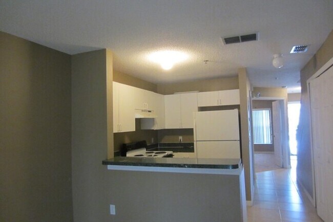 Foto del edificio - Townhome in Windsor Oaks Kissimmee