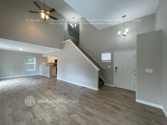 Building Photo - 845 Legend Oak Dr