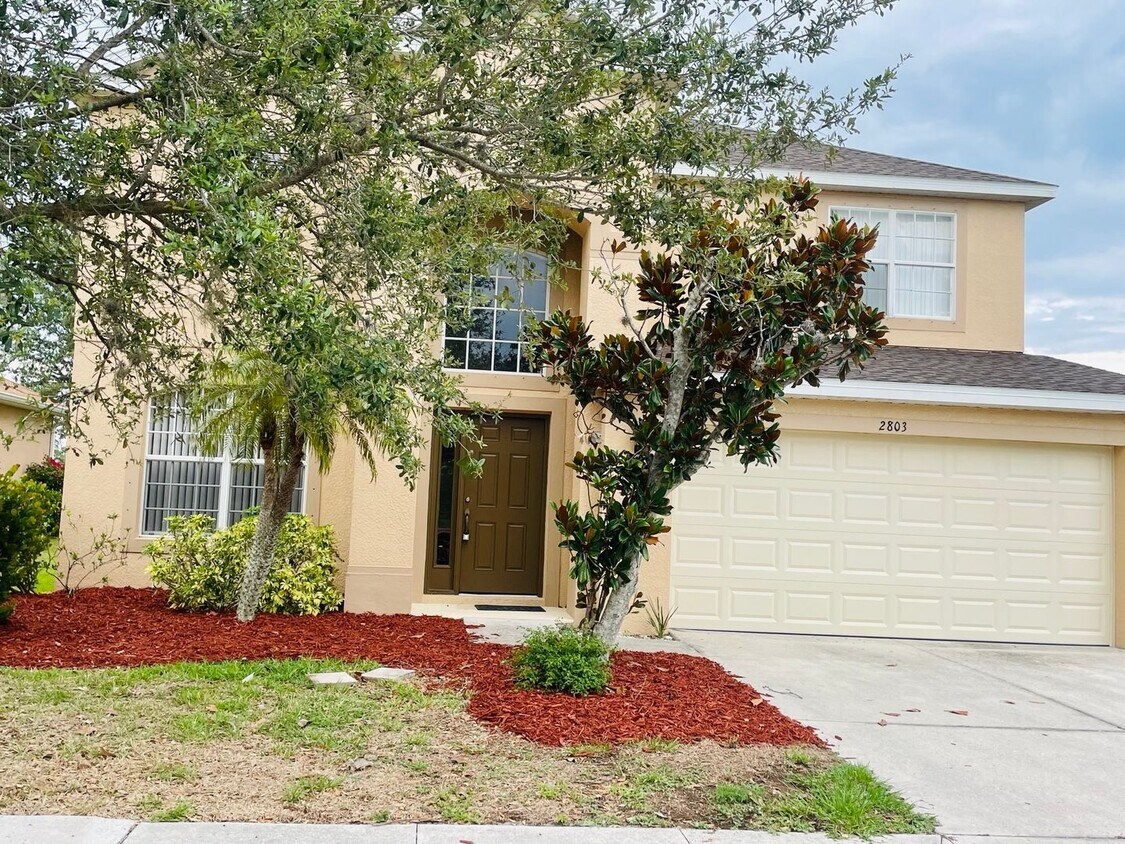 Foto principal - **SUNCOAST LAKES GATED COMMUNITY**
