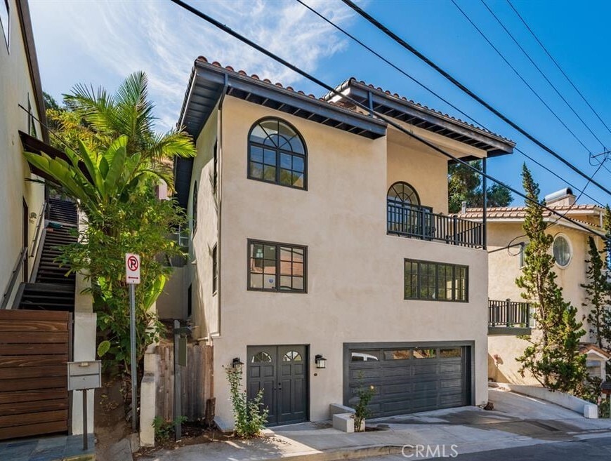 Primary Photo - 8032 Willow Glen Rd