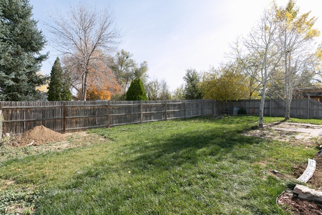 Foto del edificio - 1107 Glen Dale Ct