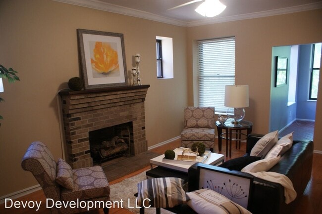Building Photo - 5557 Pershing Ave
