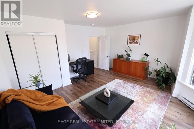 Photo du bâtiment - 1639 Dupont St