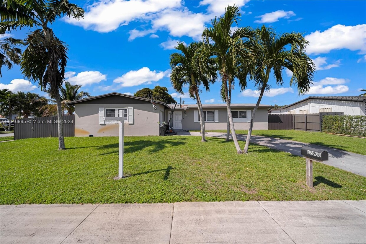 18200 NW 85th Ave, Hialeah, FL 33015 House Rental in Hialeah, FL