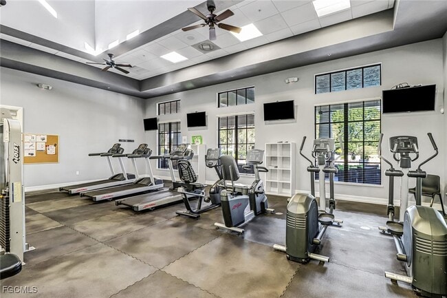 Building Photo - 12500 Fairmont Dr