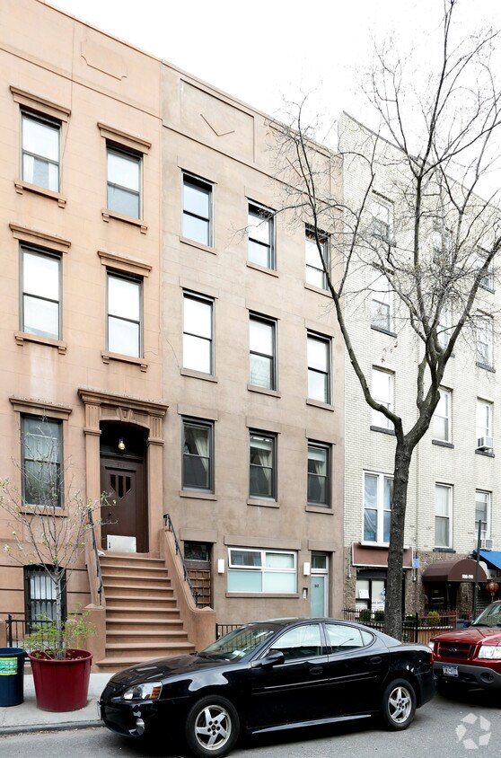 Primary Photo - 512 Henry St