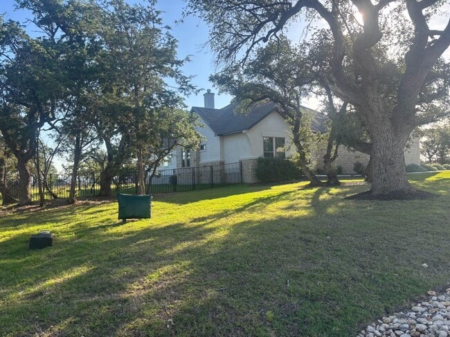 Foto del edificio - 205 Spence Ln