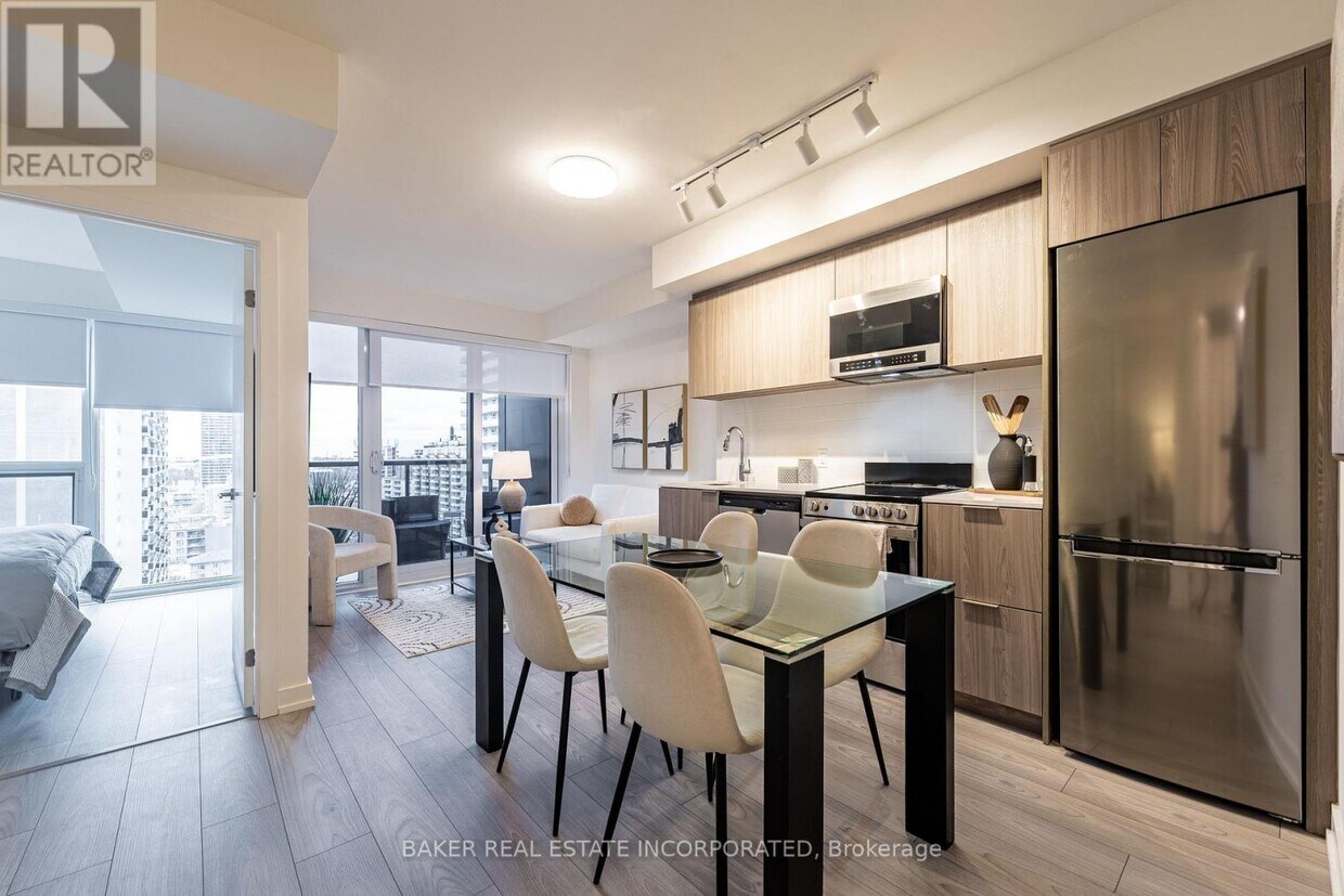 Photo principale - 223-1223 Redpath Ave