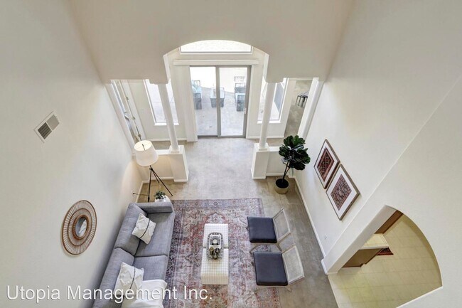 Building Photo - 5 br, 5.5 bath House - 1481 Bella Cir
