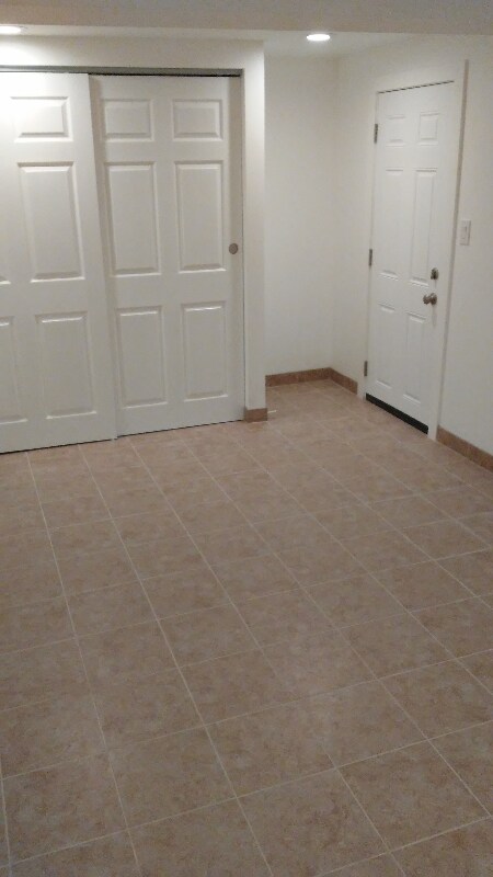 Building Photo - 6315 S Cyclamen Sq