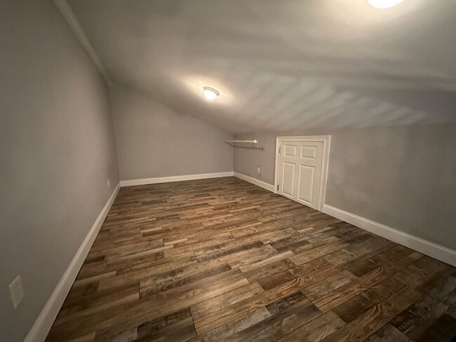 Building Photo - Studio Apartment