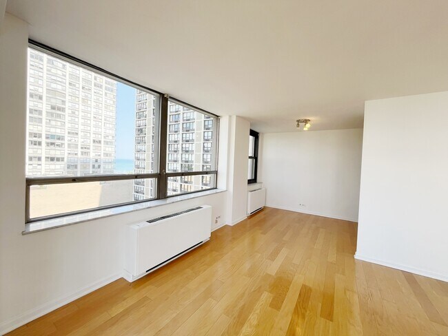 Foto del edificio - 5701 N Sheridan Rd
