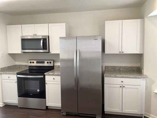 Foto del edificio - 13318 Hilltop Cir