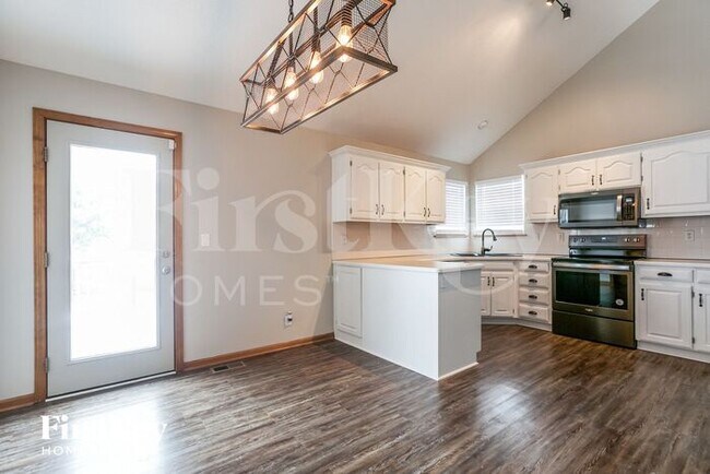 Building Photo - 701 Corrington Dr