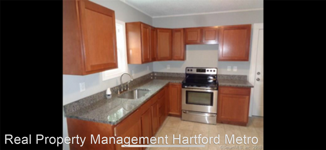 Building Photo - 3 br, 1 bath Apartment - 71 Otis St