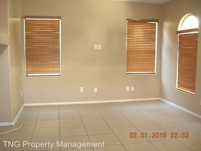 Foto del edificio - 6721 Bluebell Garden St