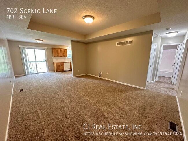 Building Photo - 702 NW Scenic Ln