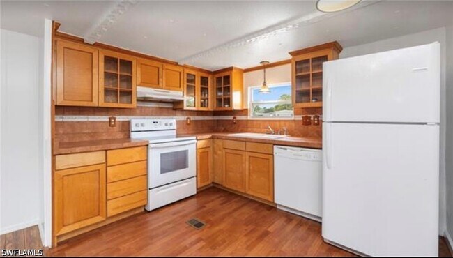 Foto del edificio - 171 Grassy Key Ln