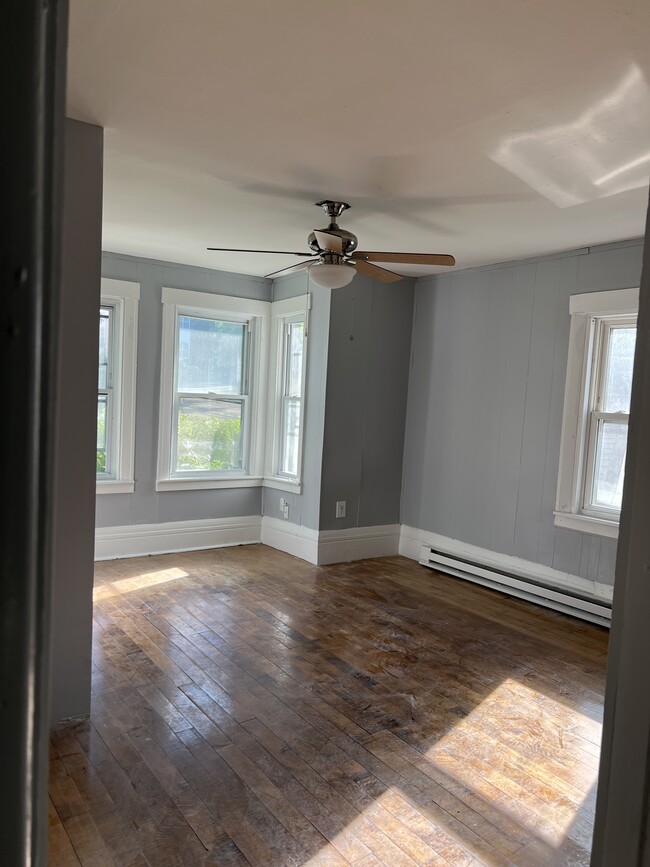 Master bedroom - 37 Walnut St