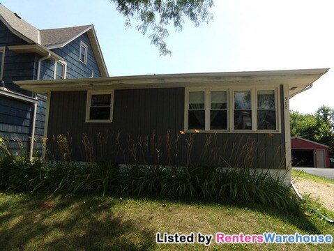 Building Photo - 360 Goodrich Ave