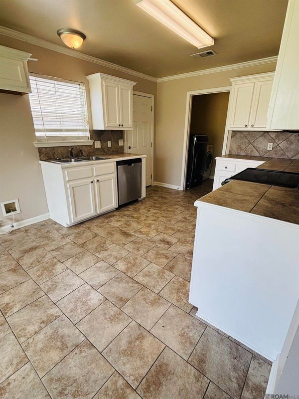 Foto del edificio - 25418 Homestead Dr