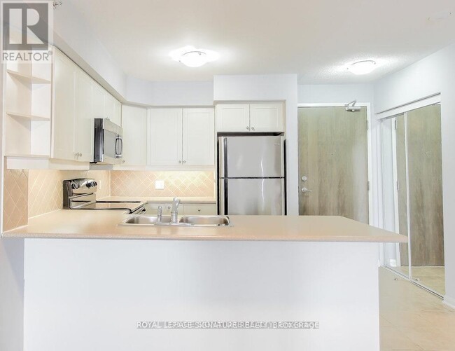Building Photo - 3060-3060 Rotary Way